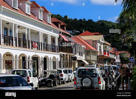 designer shops in st barts.